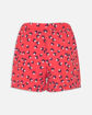 Shorts med blomster.